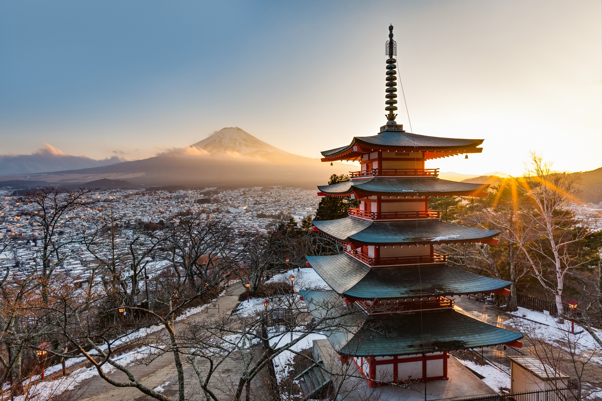 Japan in Winter: Chureito Pagoda and Mt Fuji in the background